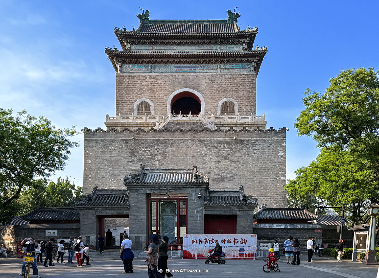 Bell and Drum Tower Square,Beijing,China 2026,born4travel.de Bell and Drum Tower Square,Beijing,China 2026,born4travel.de