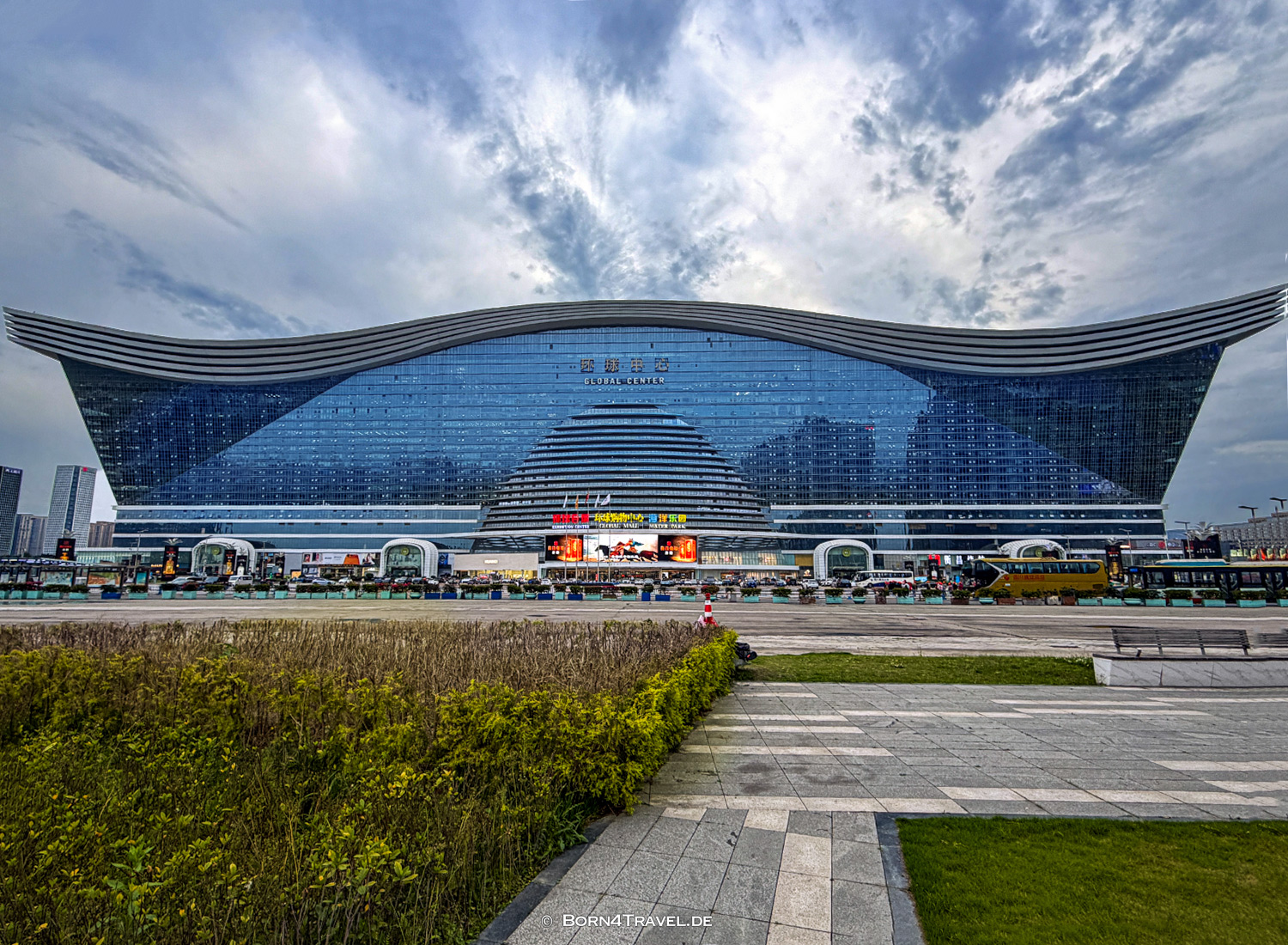 Global Center Chengdu,Chengdu,Sichuan,China2026,born4travel.de