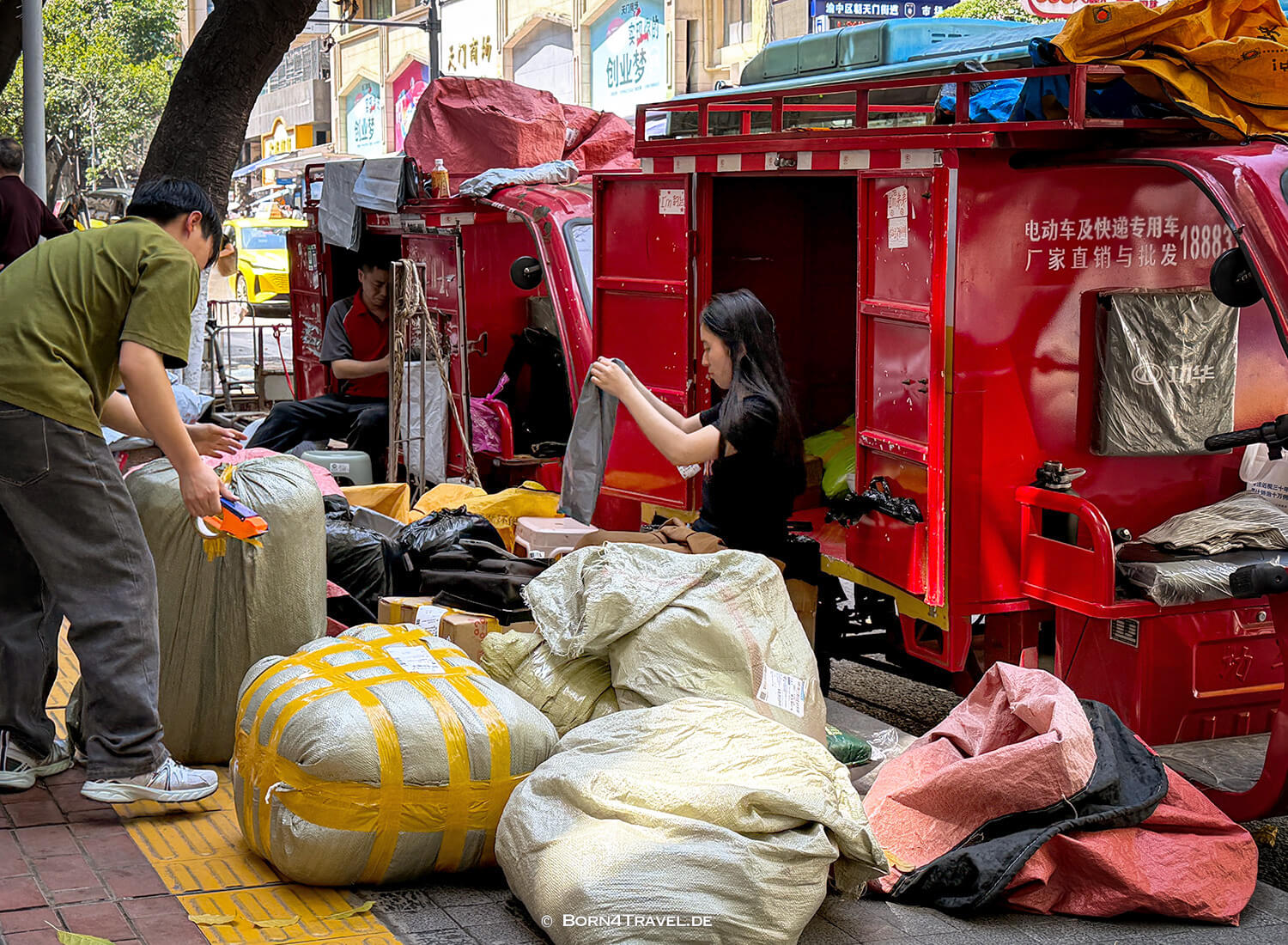 Chaotianmen Wholesale Market,Chongqing,China2026,born4travel.de