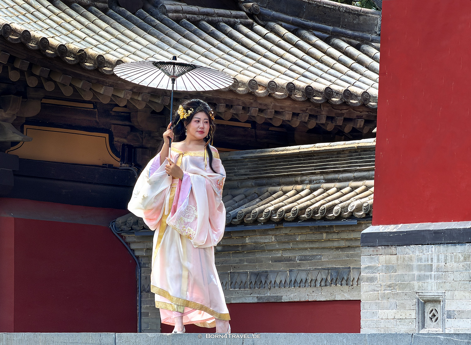 Hanfu,Huayan Tempel,Datong,China2026,born4travel.de