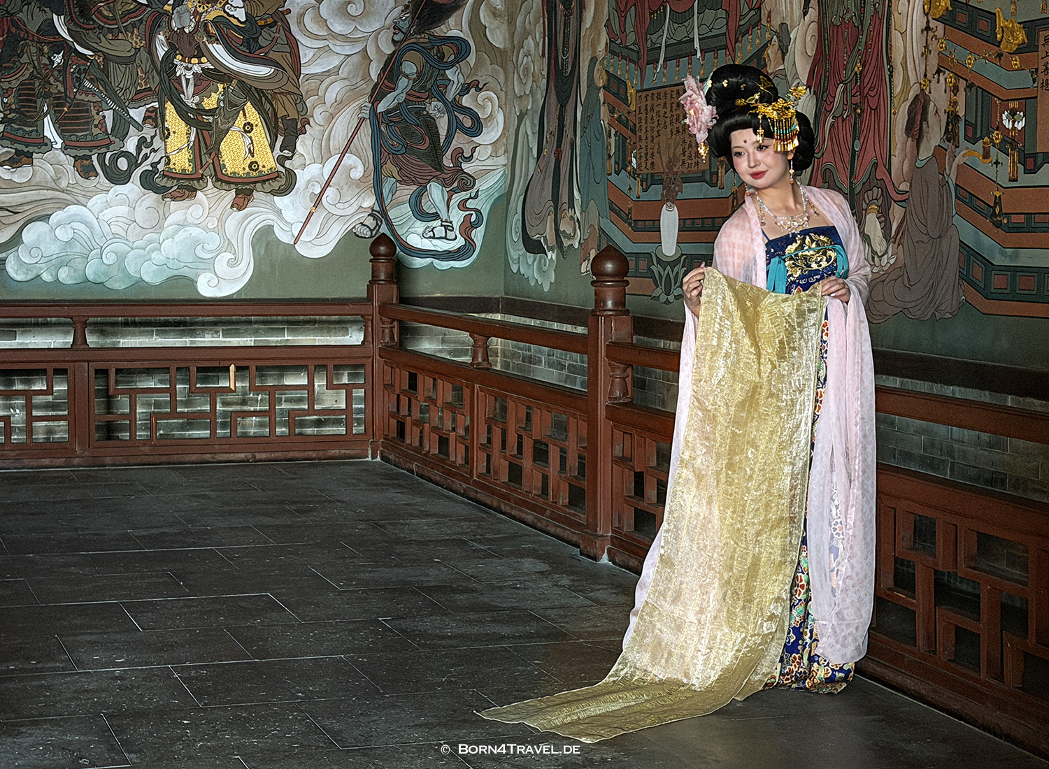 Hanfu,Huayan Tempel,Datong,China2026,born4travel.de
