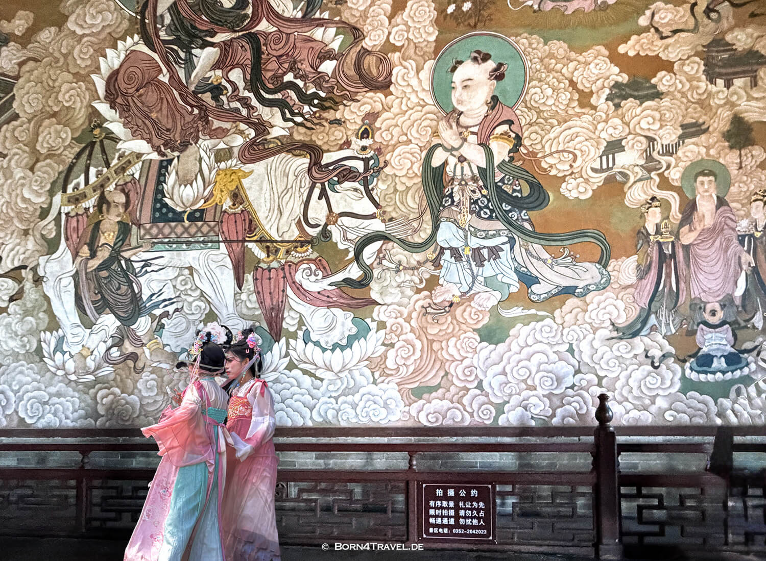 Hanfu,Huayan Tempel,Datong,China2026,born4travel.de