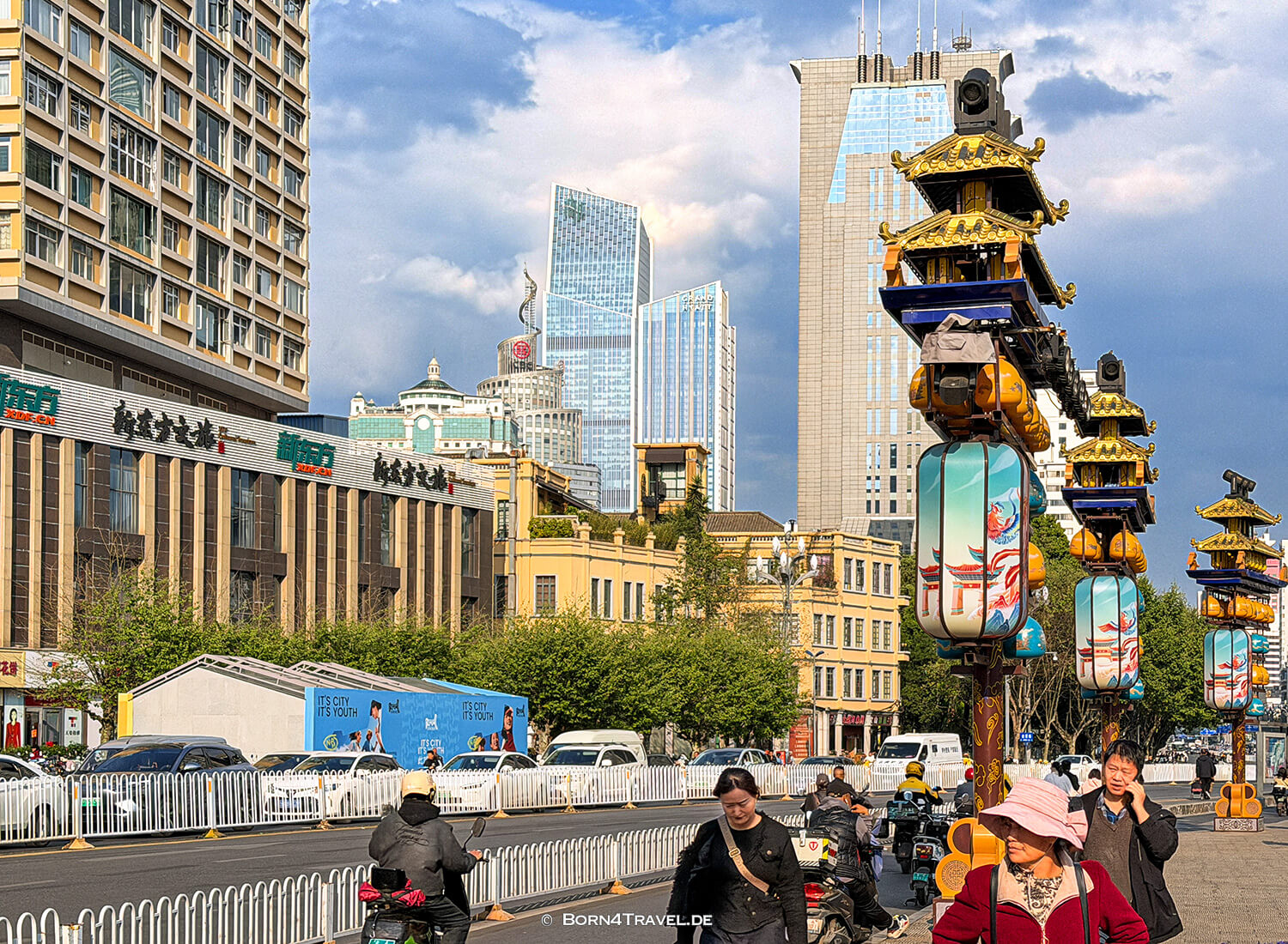 Jingbi Road,Kunming,Yunnan,China2026,born4travel.de