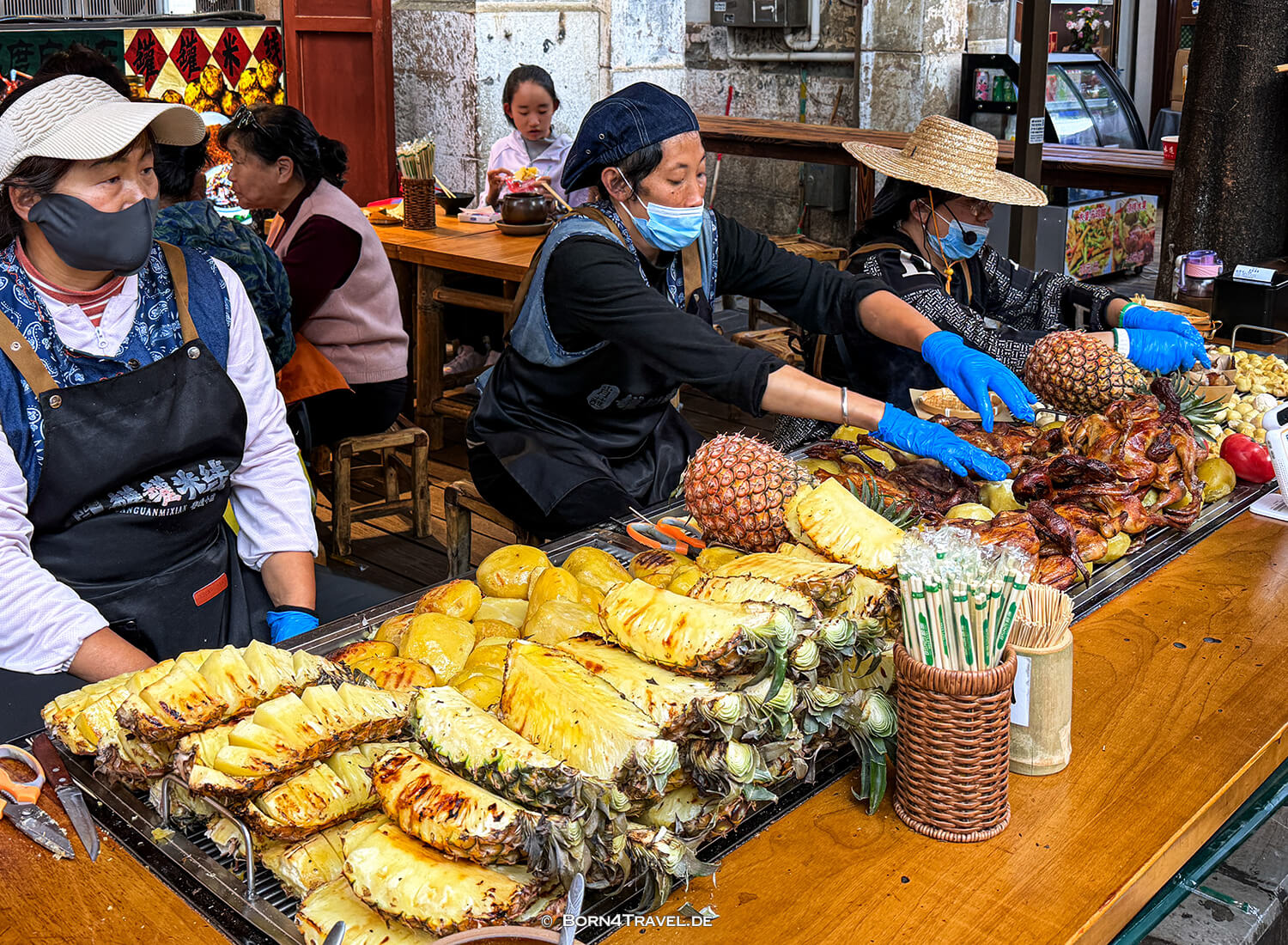 Nanping Street,Kunming,Yunnan,China2026,born4travel.de