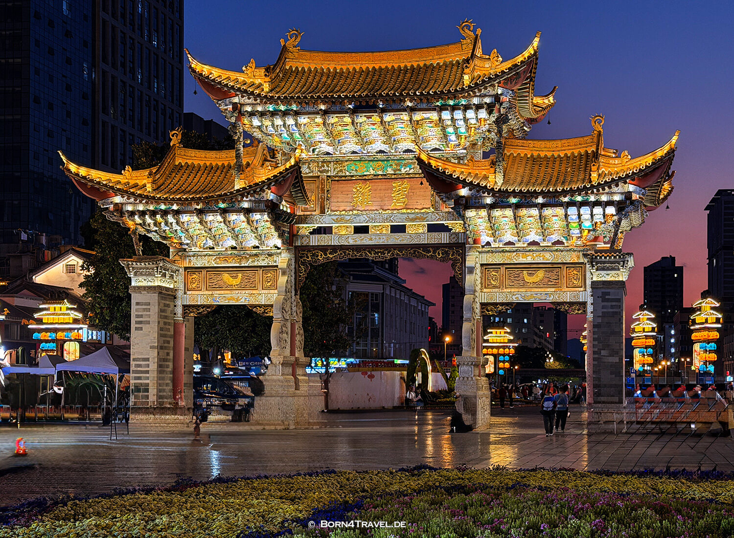 Jinbi Platz,Kunming,Yunnan,China2026,born4travel.de