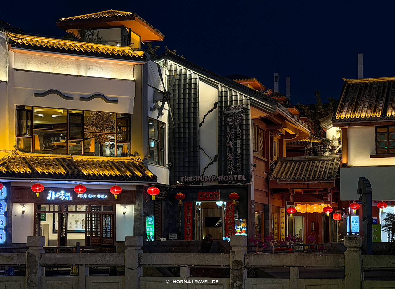 Jinbi Platz,Kunming,Yunnan,China2026,born4travel.de