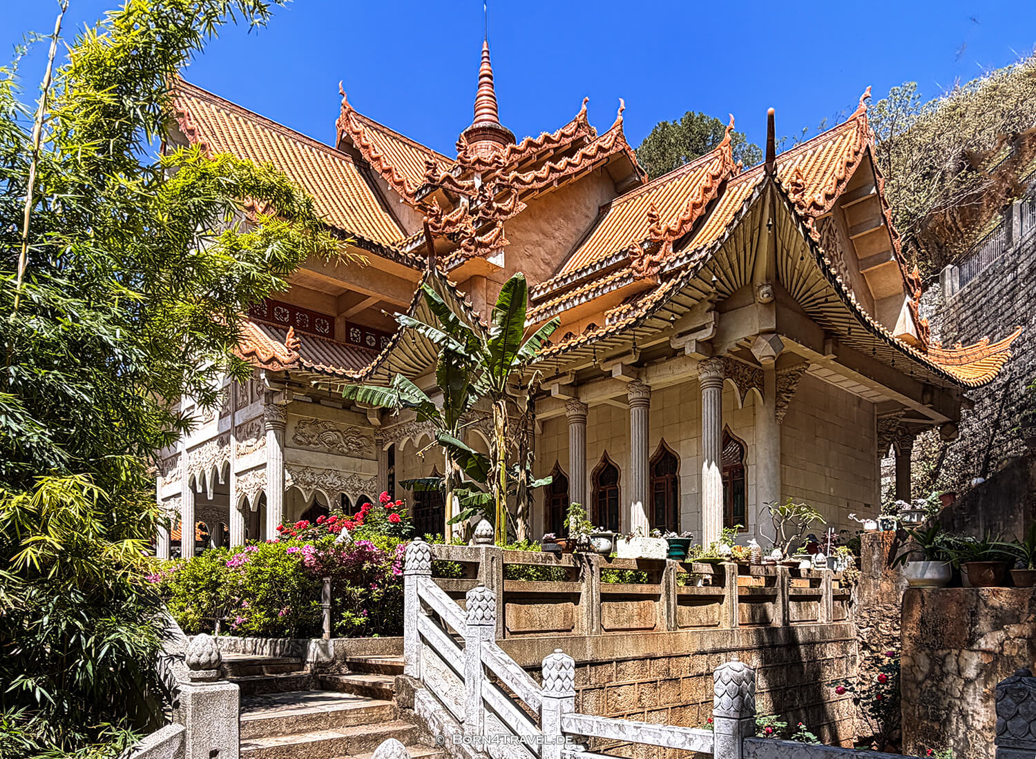 Yuantong Buddhist Temple,Kunming,Yunnan,China2026,born4travel.de