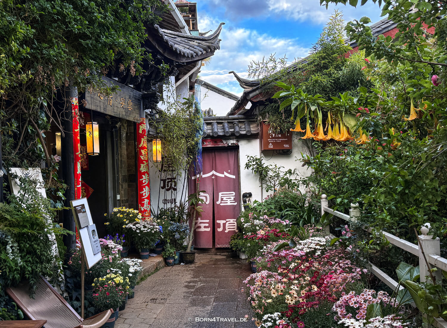 Lijiang,Yunnan,China2026,born4travel.de