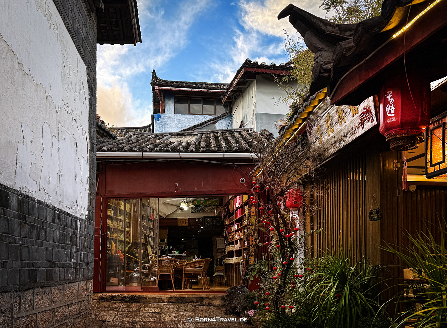 Lijiang,Yunnan,China2026,born4travel.de