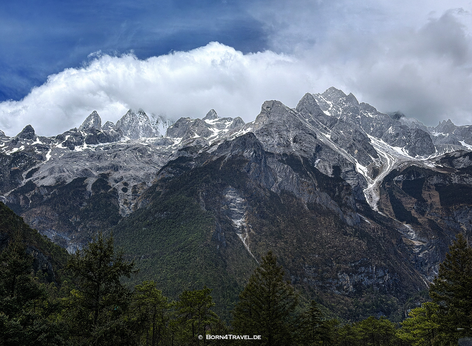 Blue Moon ValleyLijiang,Yunnan,China2026,born4travel.de