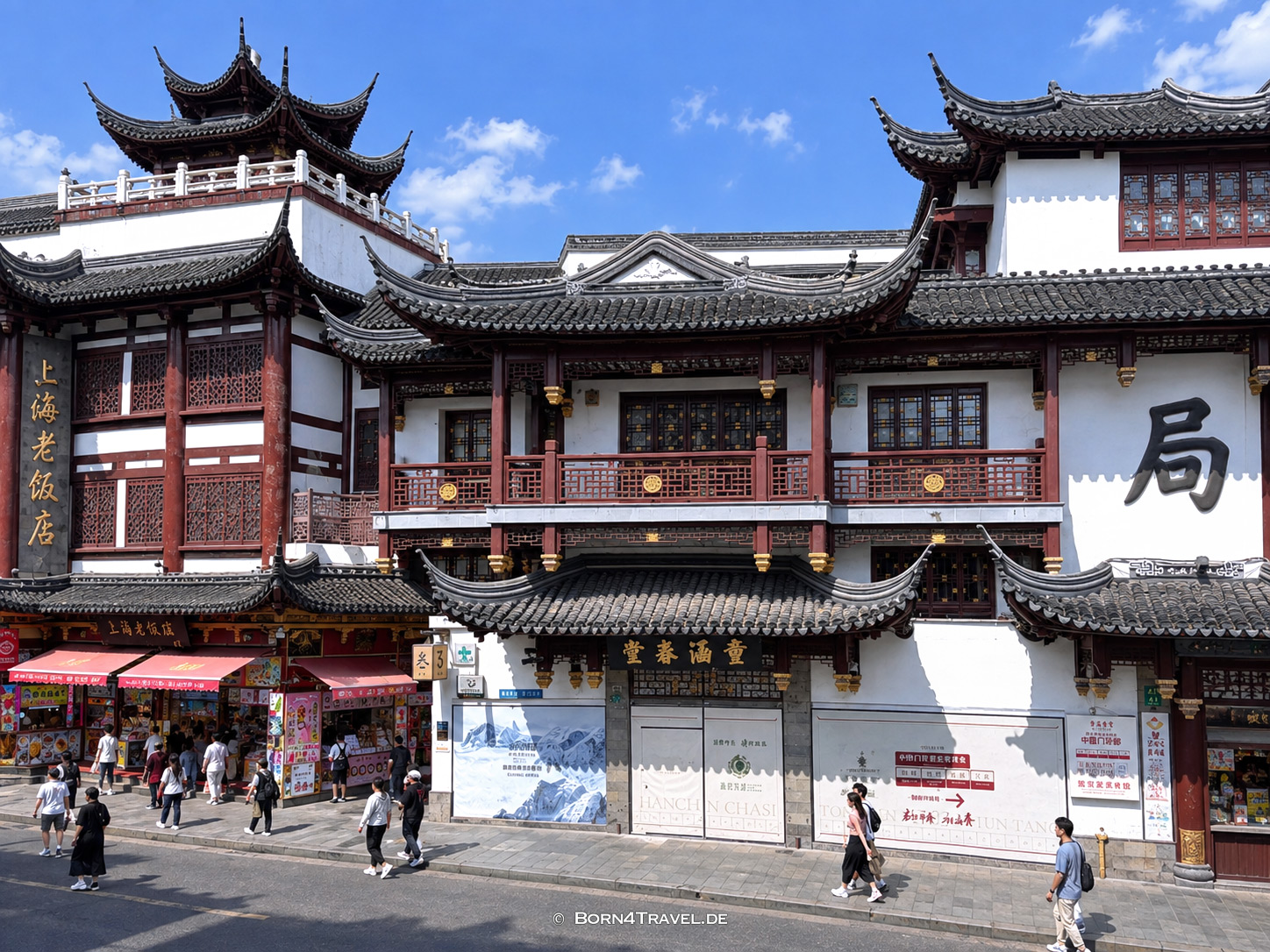 Yuyuan Bazaar in Shanghai,China2026,born4travel.de