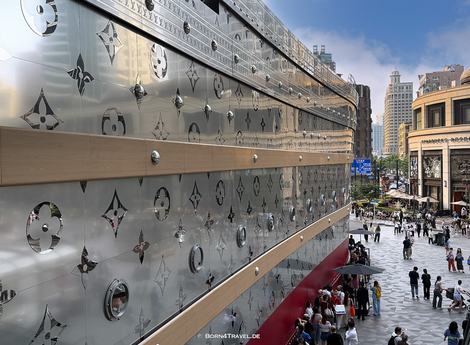The Louis - Visionary Journeys in Shanghai,China2026,born4travel.de
