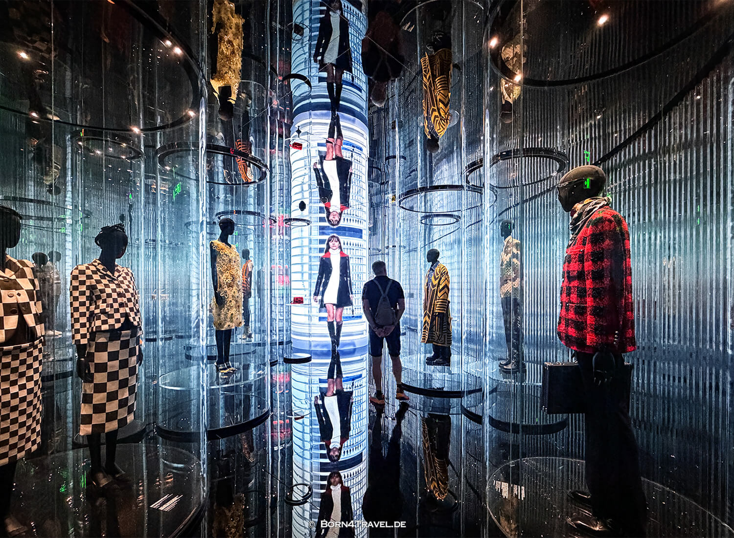 The Louis - Visionary Journeys in Shanghai,China2026,born4travel.de