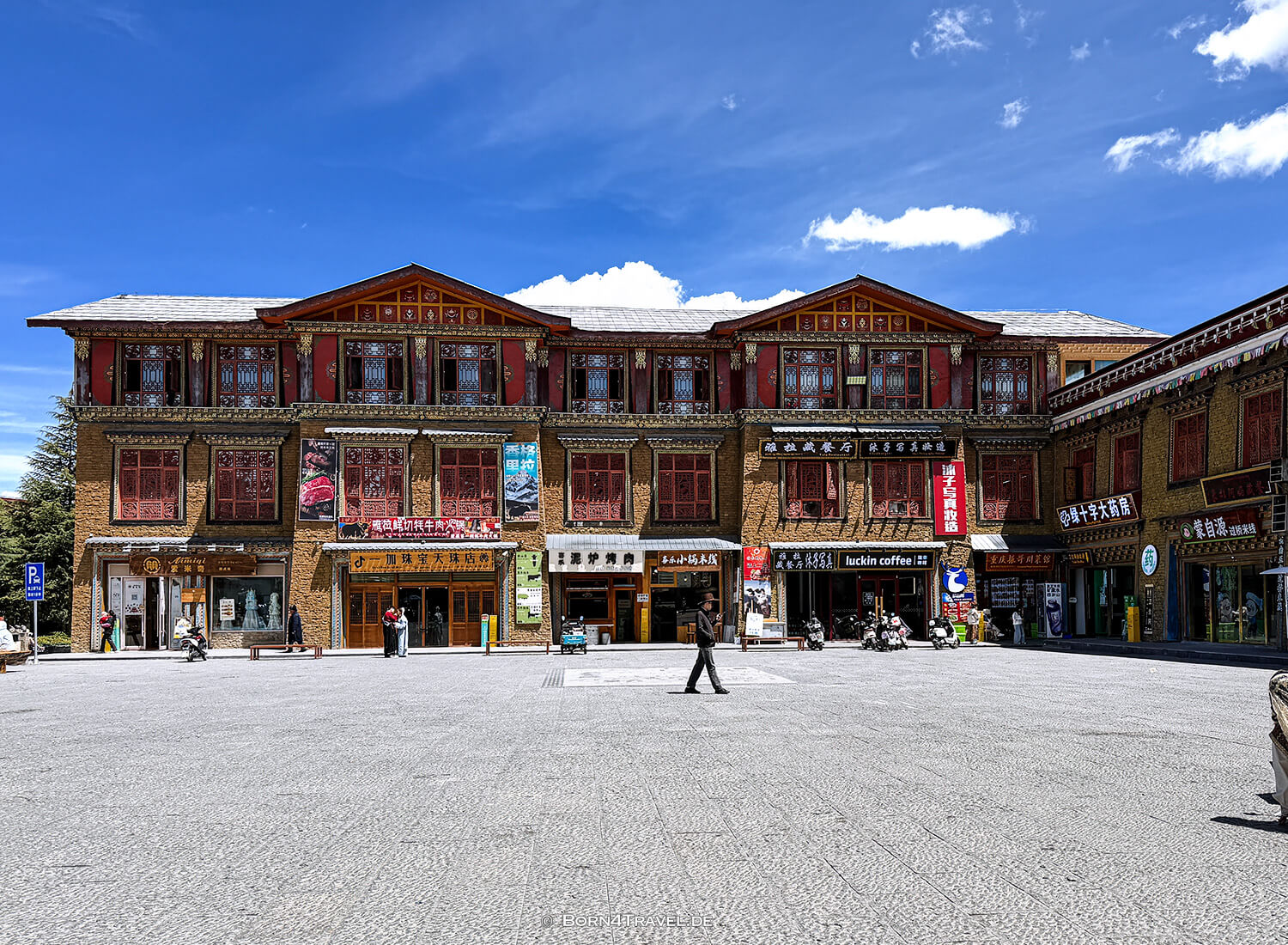 North Gate von Dukezong,Shangri-la,YunnannChina2026,born4travel.de