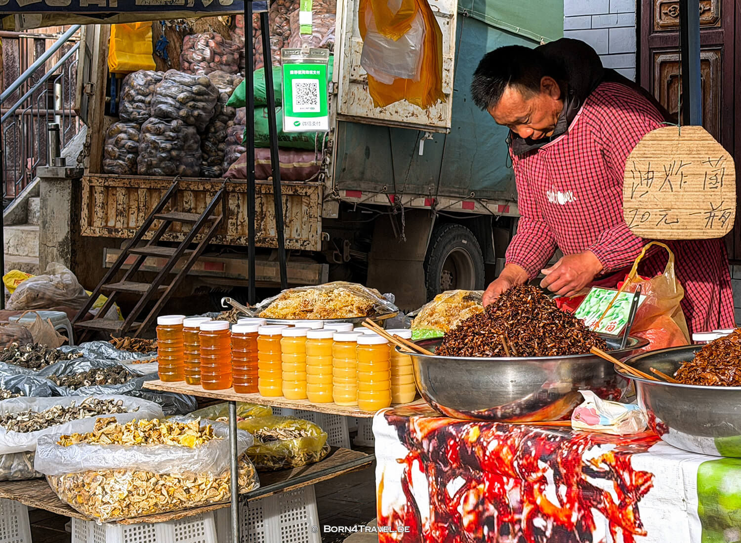 Shaxi Friday Market, Yunnan, China2026,born4travel.de