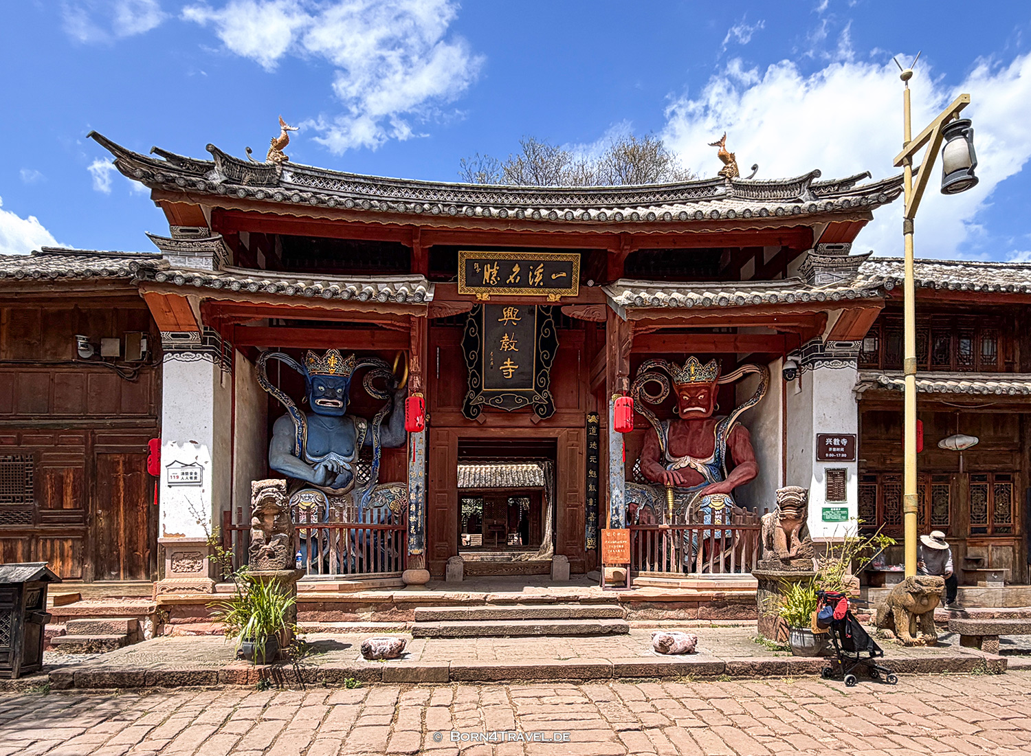 Xingjiao-Tempel Shaxi,China2026,born4travel.de