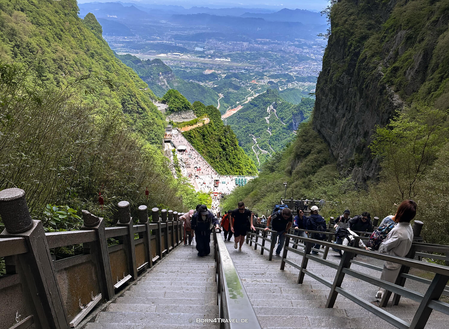 Tianmenshan National Forest Park Zhangjiajie,China2026,born4travel.de