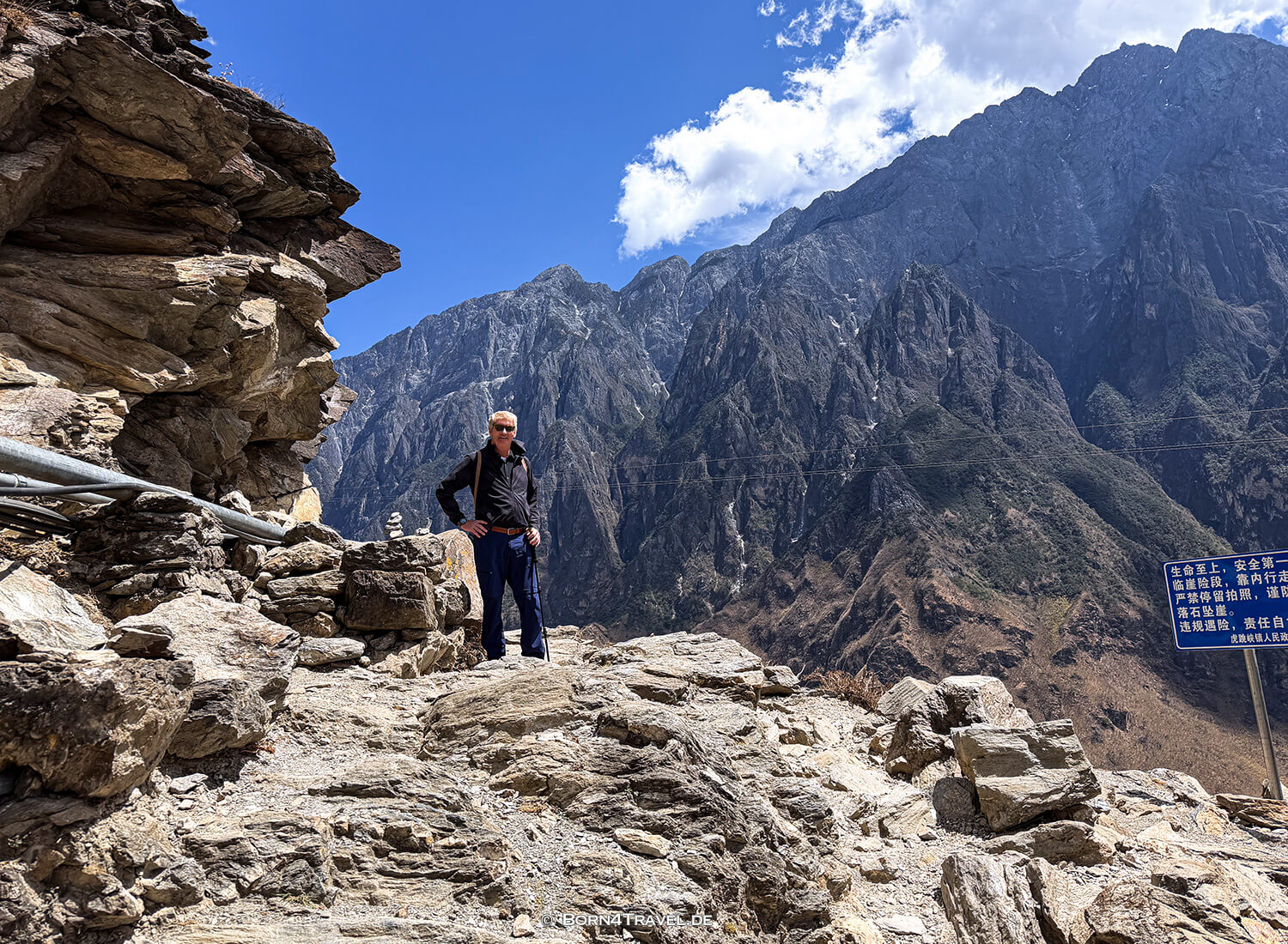 Tiger Leaping Gorge High  Trail, Yunnan,China2026,born4travel.de