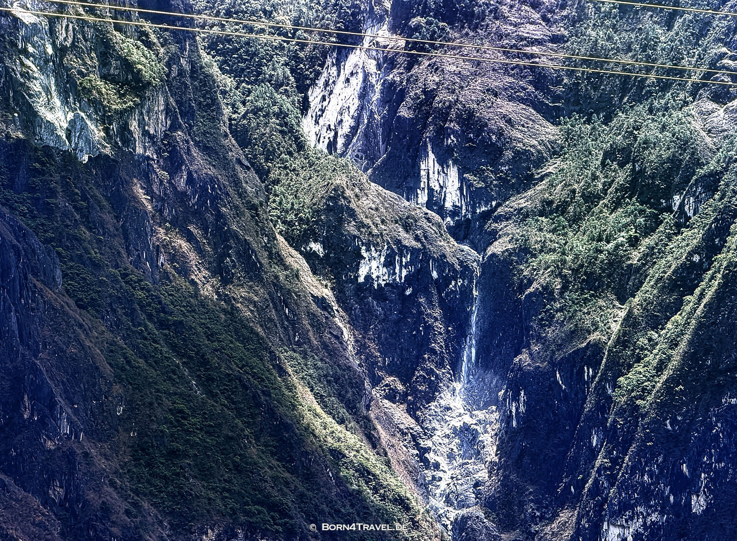 Tiger Leaping Gorge High  Trail, Yunnan,China2026,born4travel.de