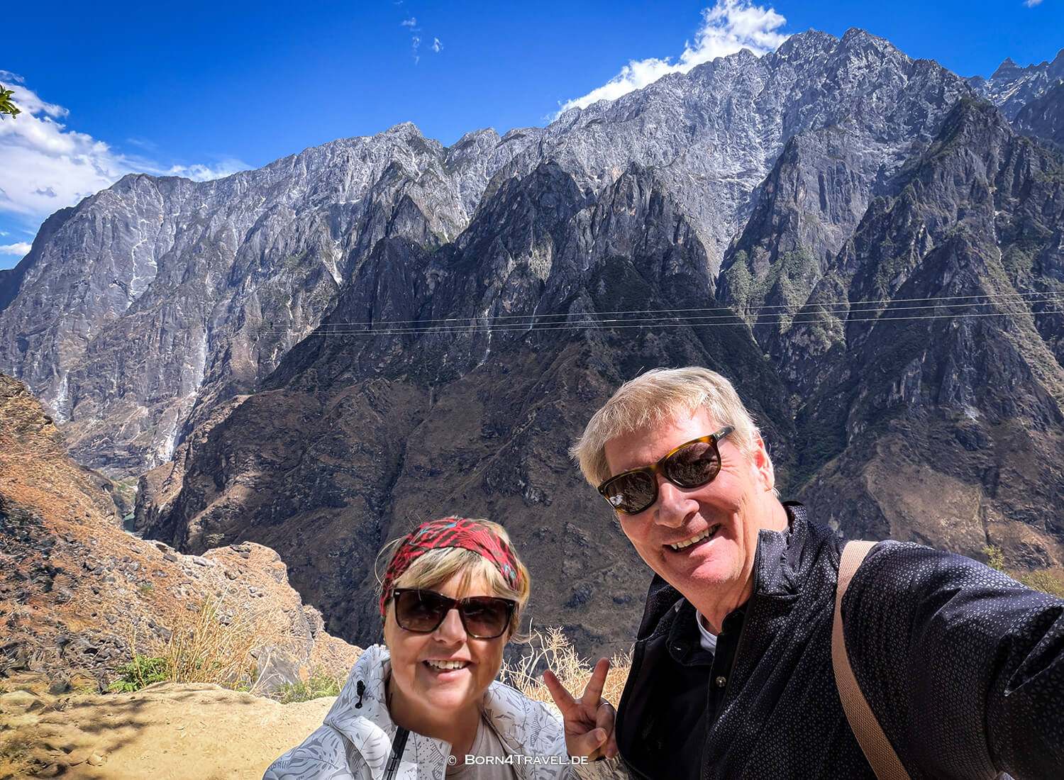 Tiger Leaping Gorge High  Trail, Yunnan,China2026,born4travel.de