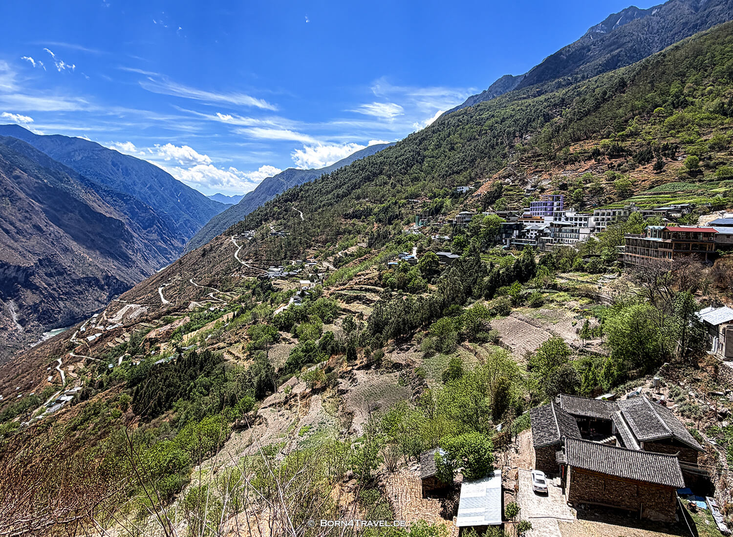 Tiger Leaping Gorge High  Trail, Yunnan,China2026,born4travel.de
