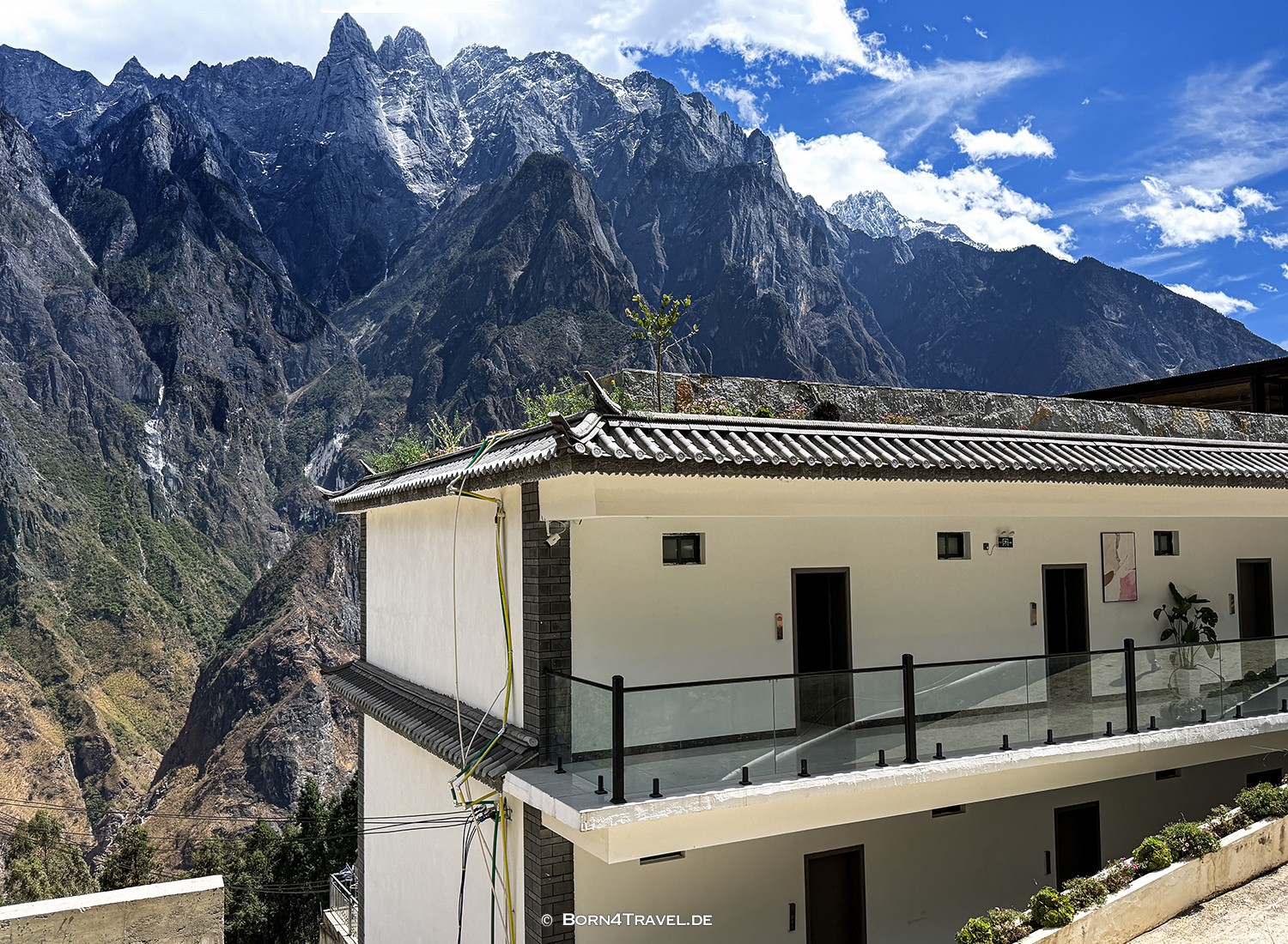 Tiger Leaping Gorge, Yunnan,China2026,born4travel.de
