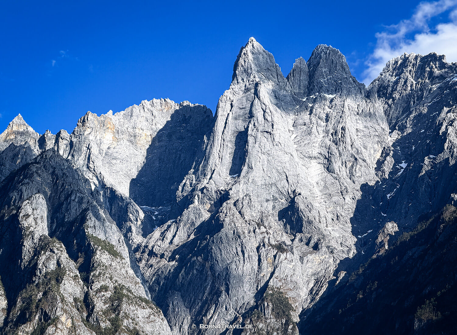 Tiger Leaping Gorge High  Trail, Yunnan,China2026,born4travel.de