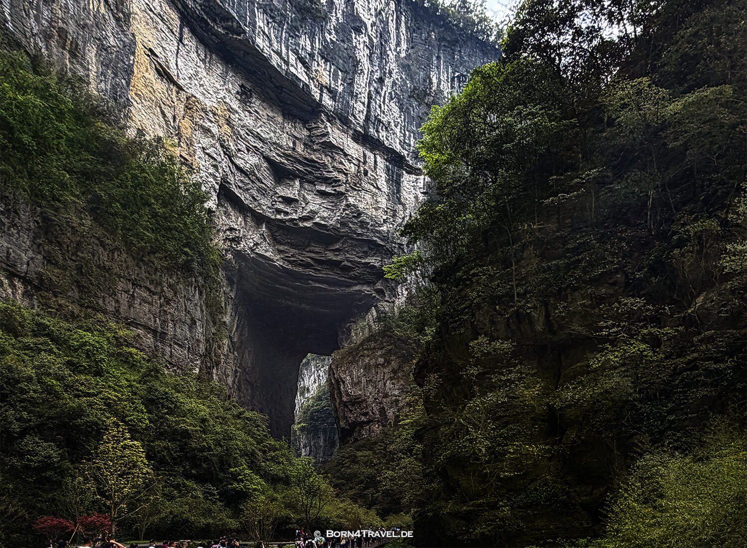 Three Natural Bridges (天生三桥) im Wulong-Karstgebiet,China2026,born4travel.de