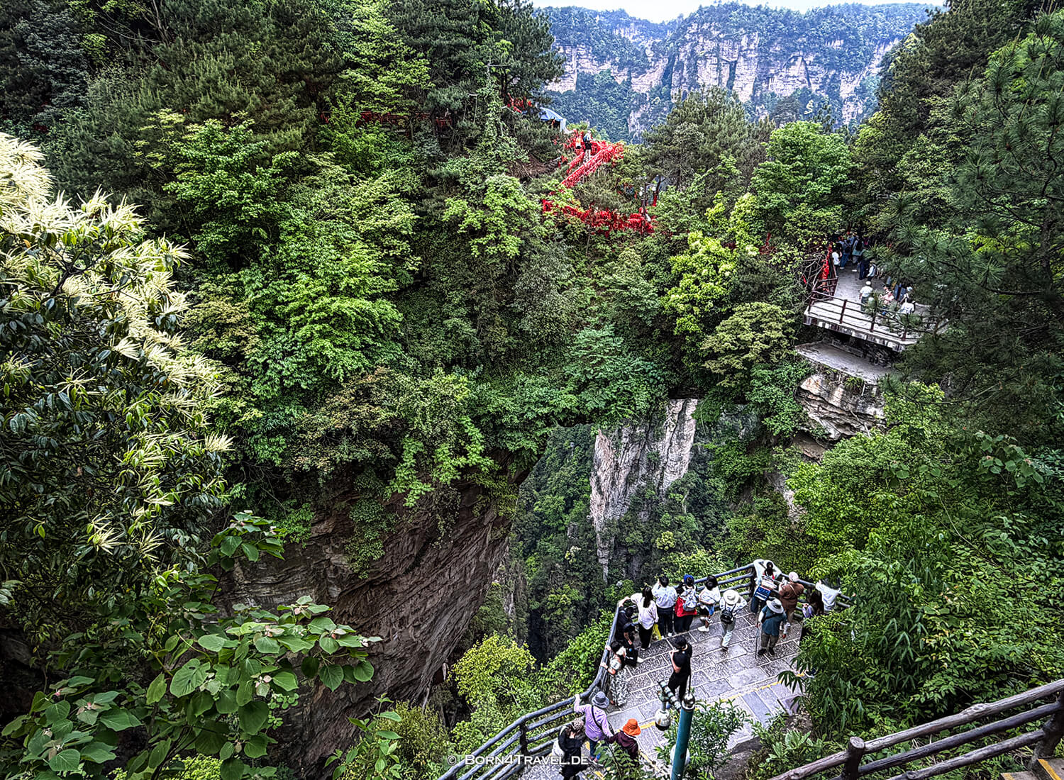 Yuanjiajie Scenic Area< im ZhangjiajieChina2026,born4travel.de