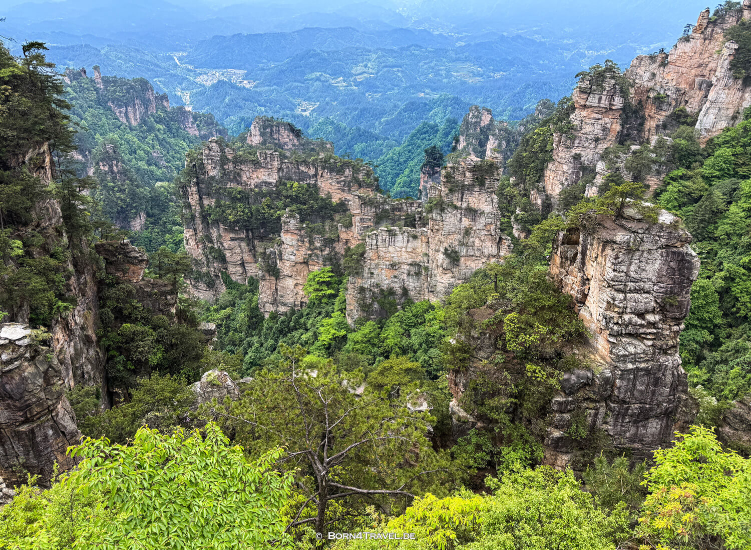 Yuanjiajie Scenic Area< im ZhangjiajieChina2026,born4travel.de