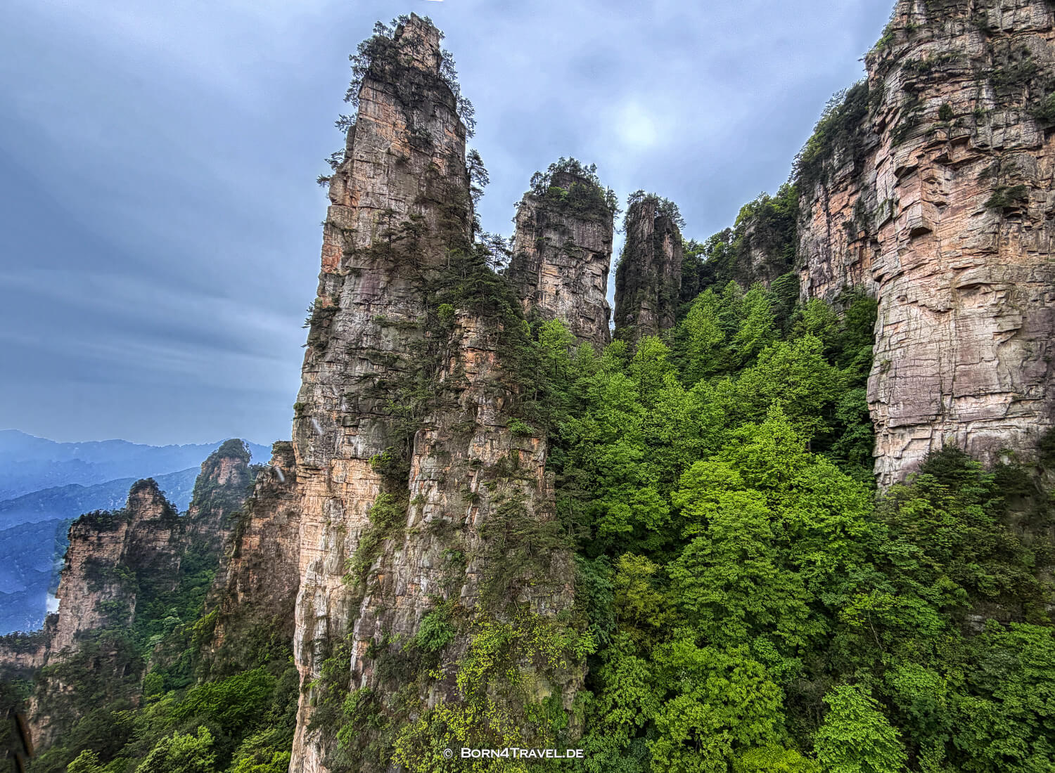 Tianzi-Mountain-Seilbahn,Zhangjiajie National Forest Park,China2026,born4travel.de