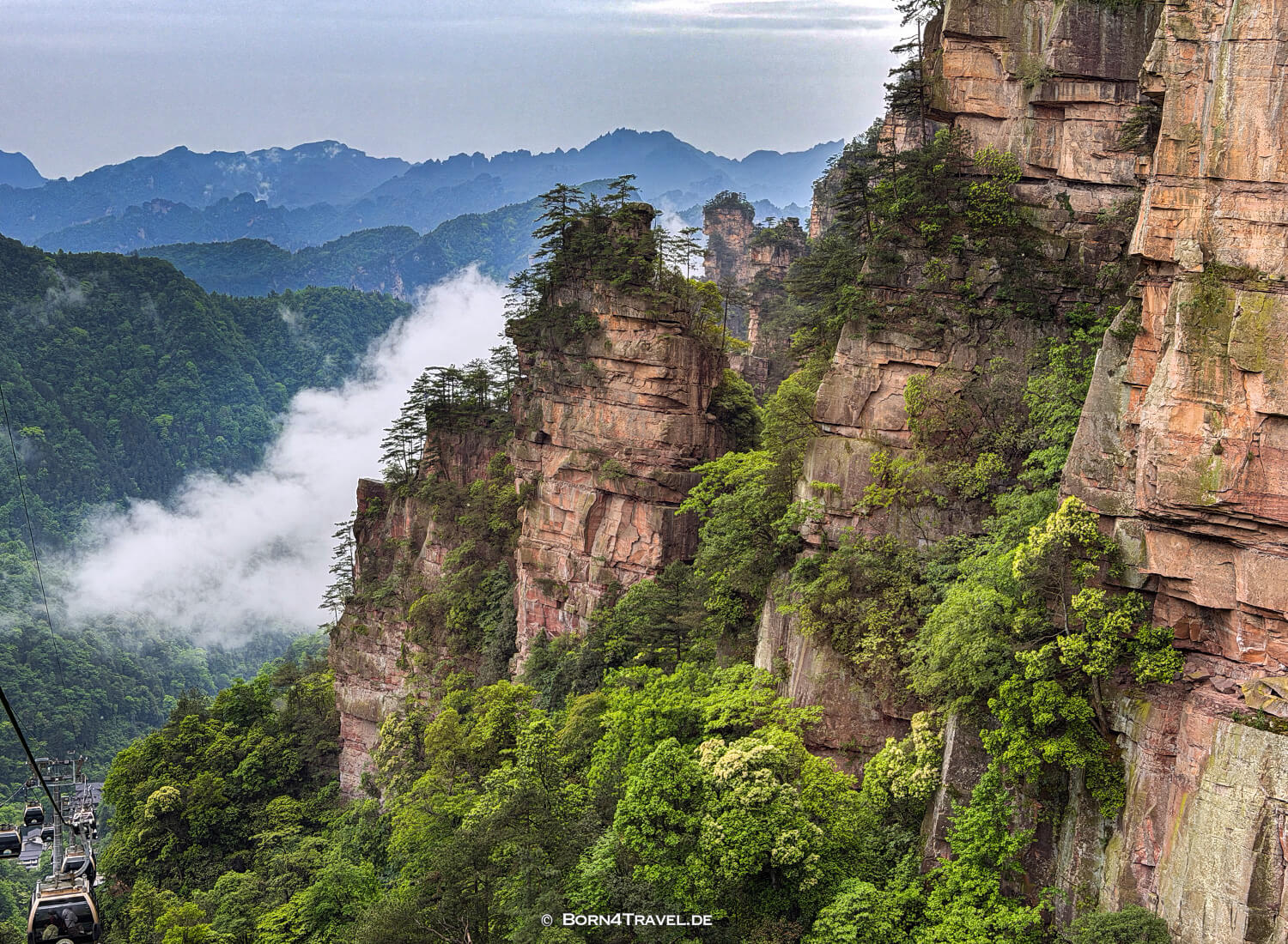 Tianzi-Mountain-Seilbahn,Zhangjiajie National Forest Park,China2026,born4travel.de