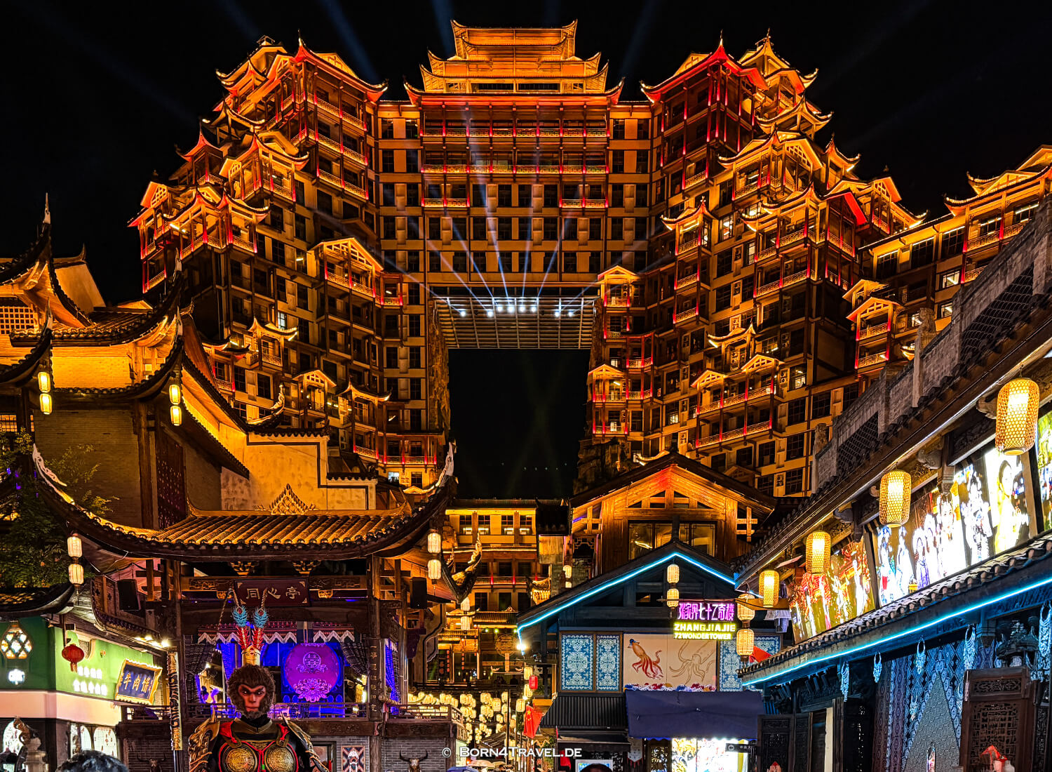 72 Qilou,Zhangjiajie,China2026,born4travel.de