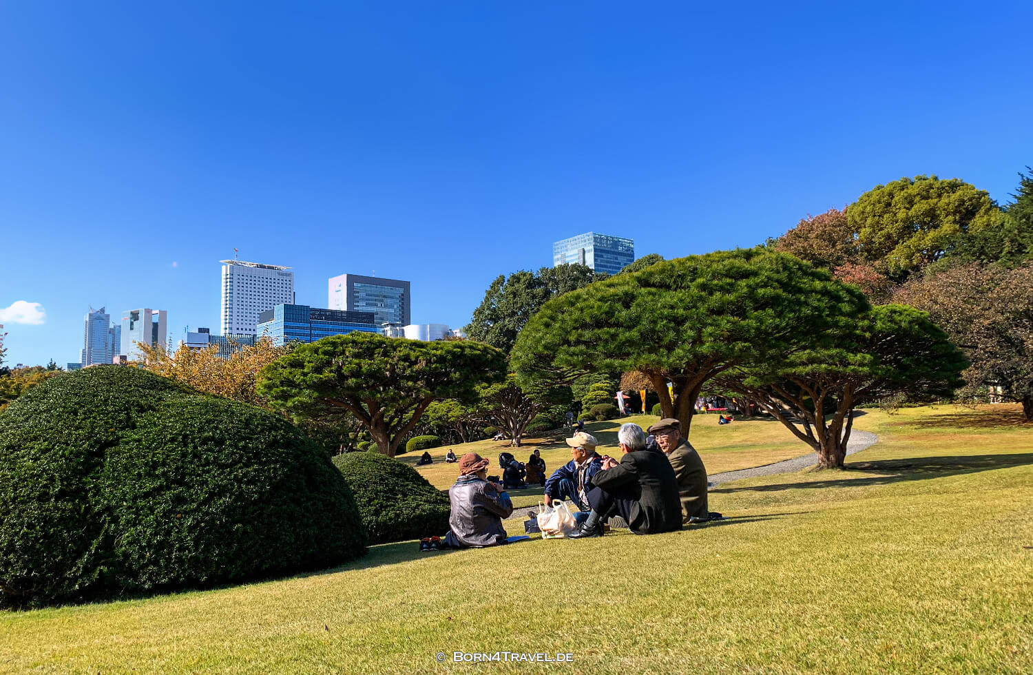 Shinjuku Garden,Tokyo by bike 2019,born4travel.de