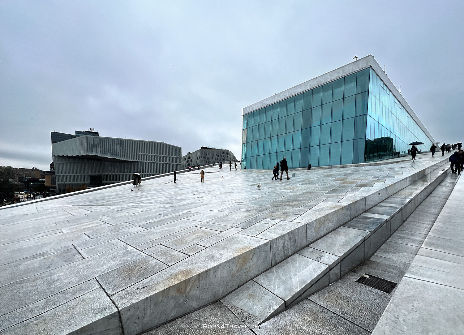 Operahuset - Oslo Opernhaus, Stadtteil Bjørvika,Oslo2025,born4travel.de