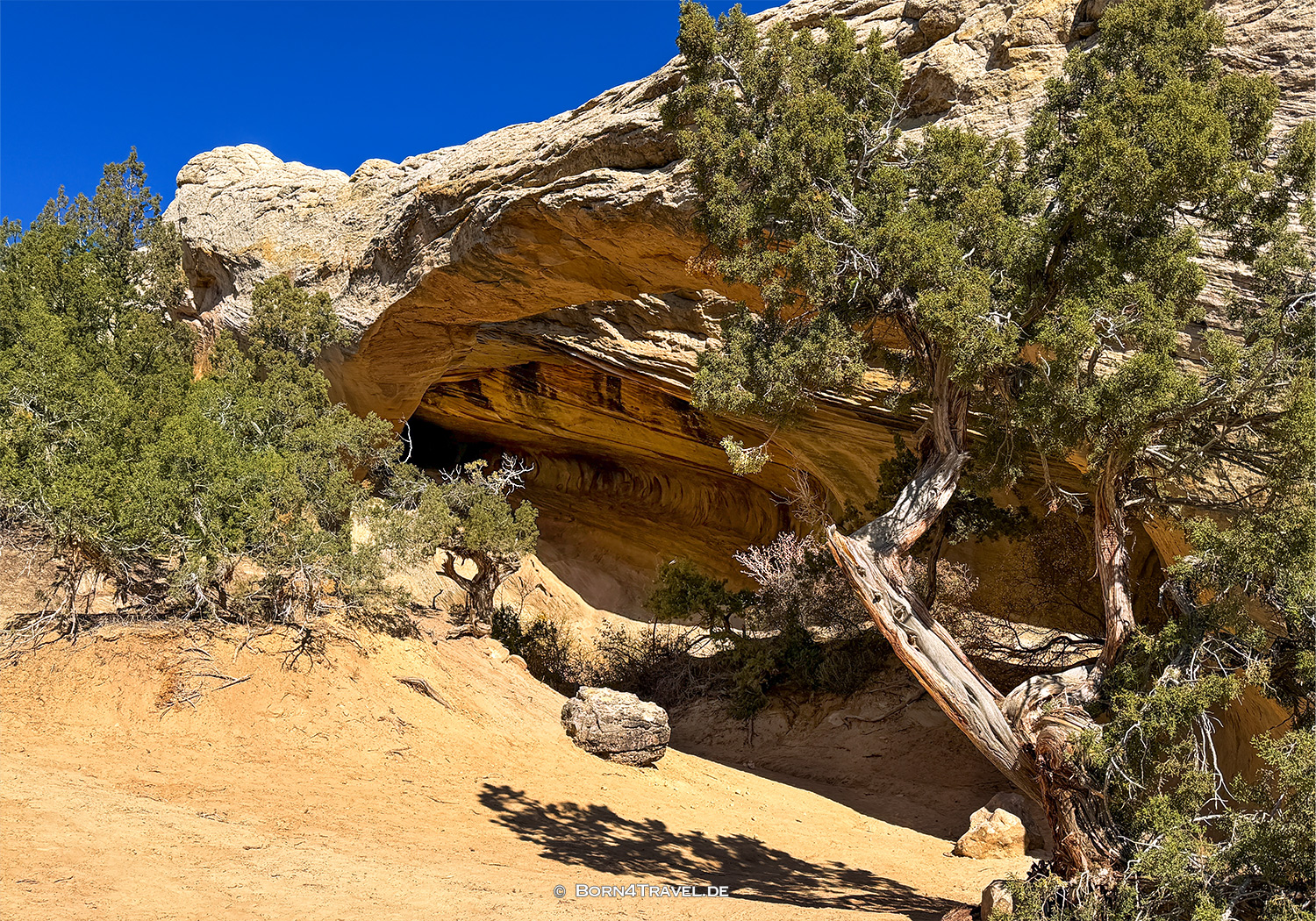 Moonlight Arch near Vernal,Utah,USA2025,born4travel.de