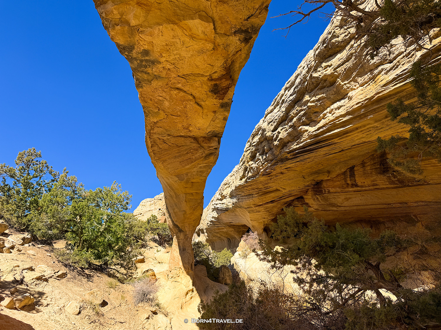 Moonlight Arch near Vernal,Utah,USA2025,born4travel.de
