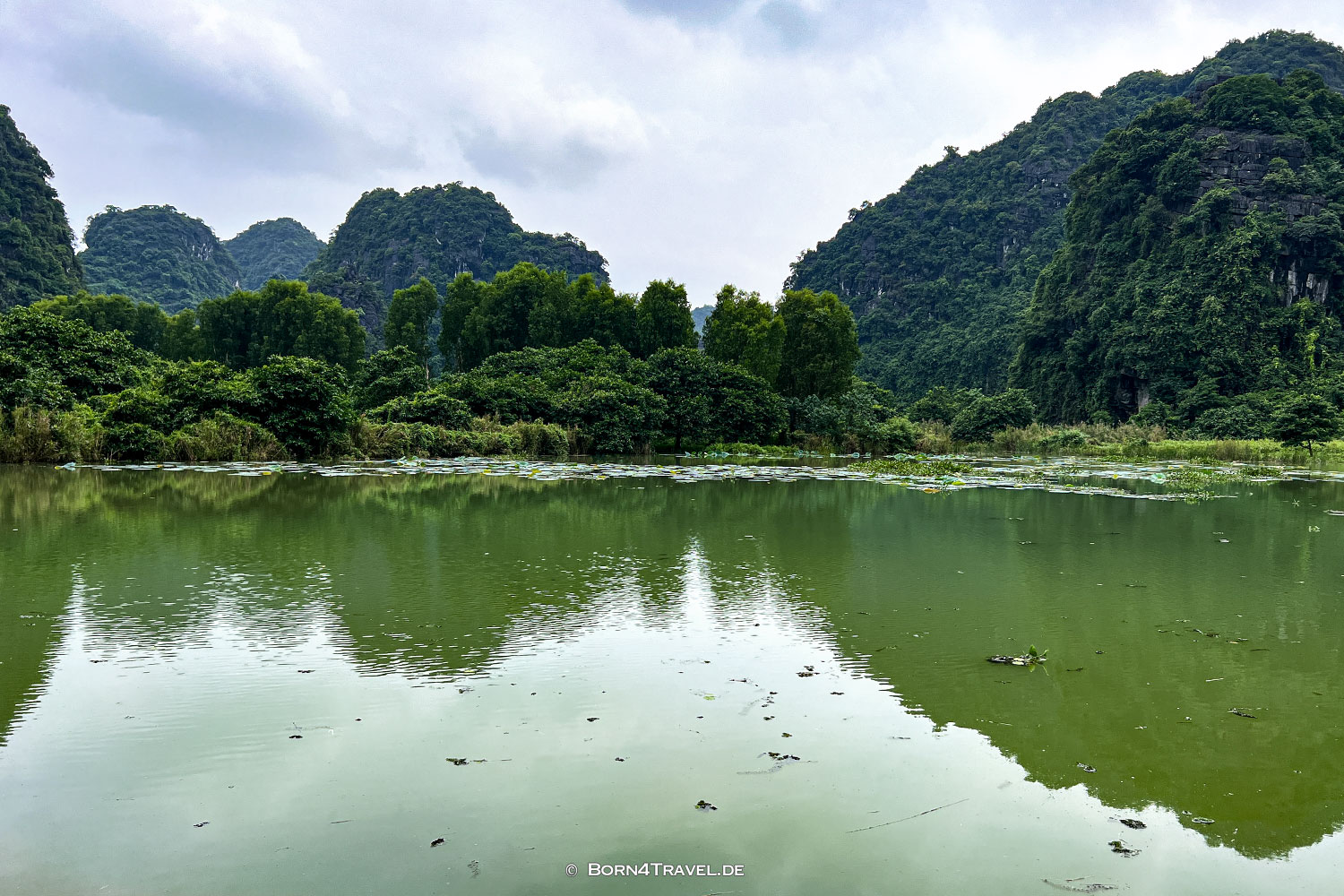 Đền Vối,Vietnam,born4travel