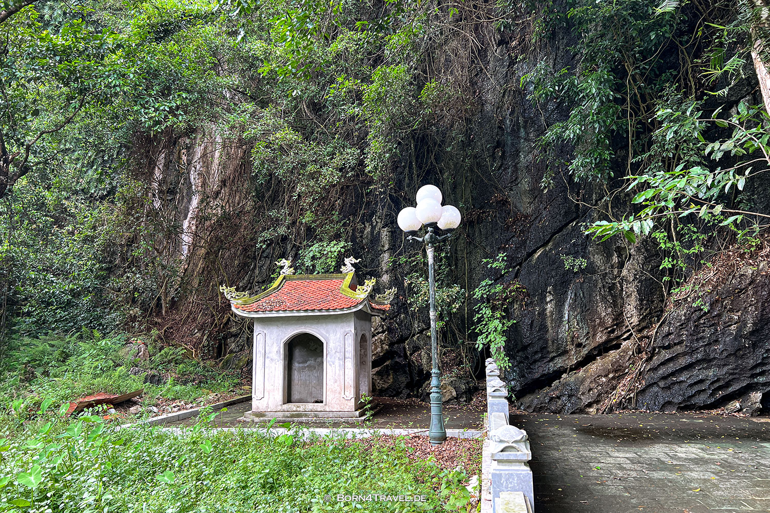 Đền Vối,Vietnam,born4travel
