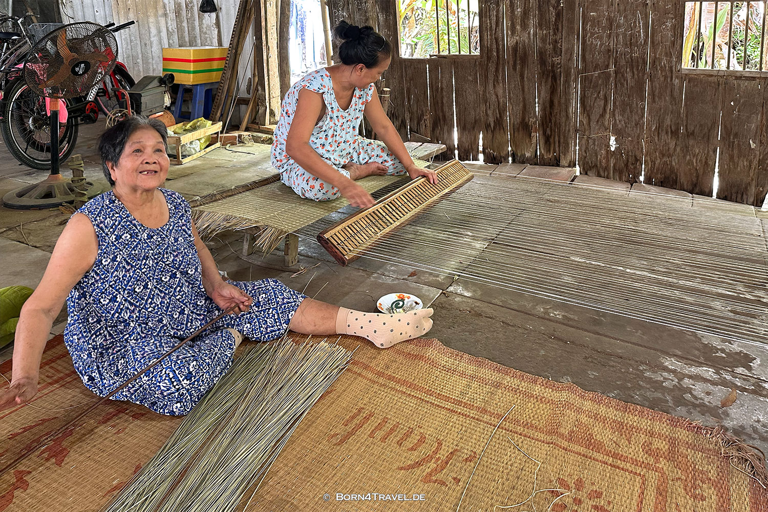 Bastmattenfertigung,Ben Tre,Vietnam2025,born4travel.de Bastmattenfertigung,Ben Tre,Vietnam2025,born4travel.de