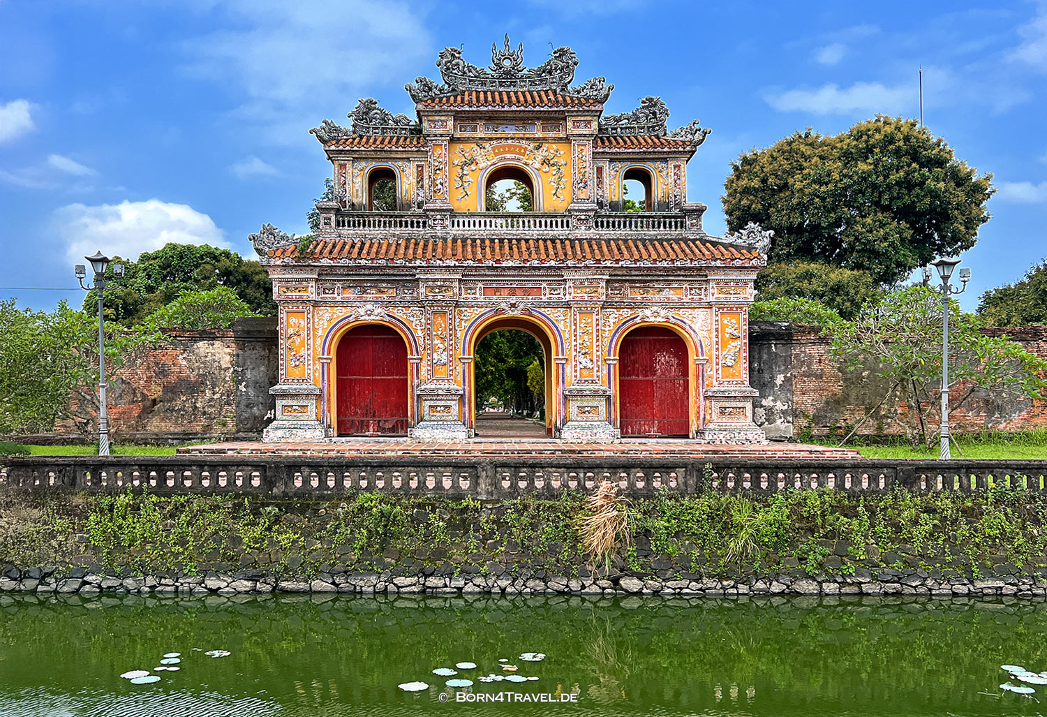 West-Tor der Zitadelle, Tây Khuyết Đài ,Huế,Vietnam2025,born4travel.de