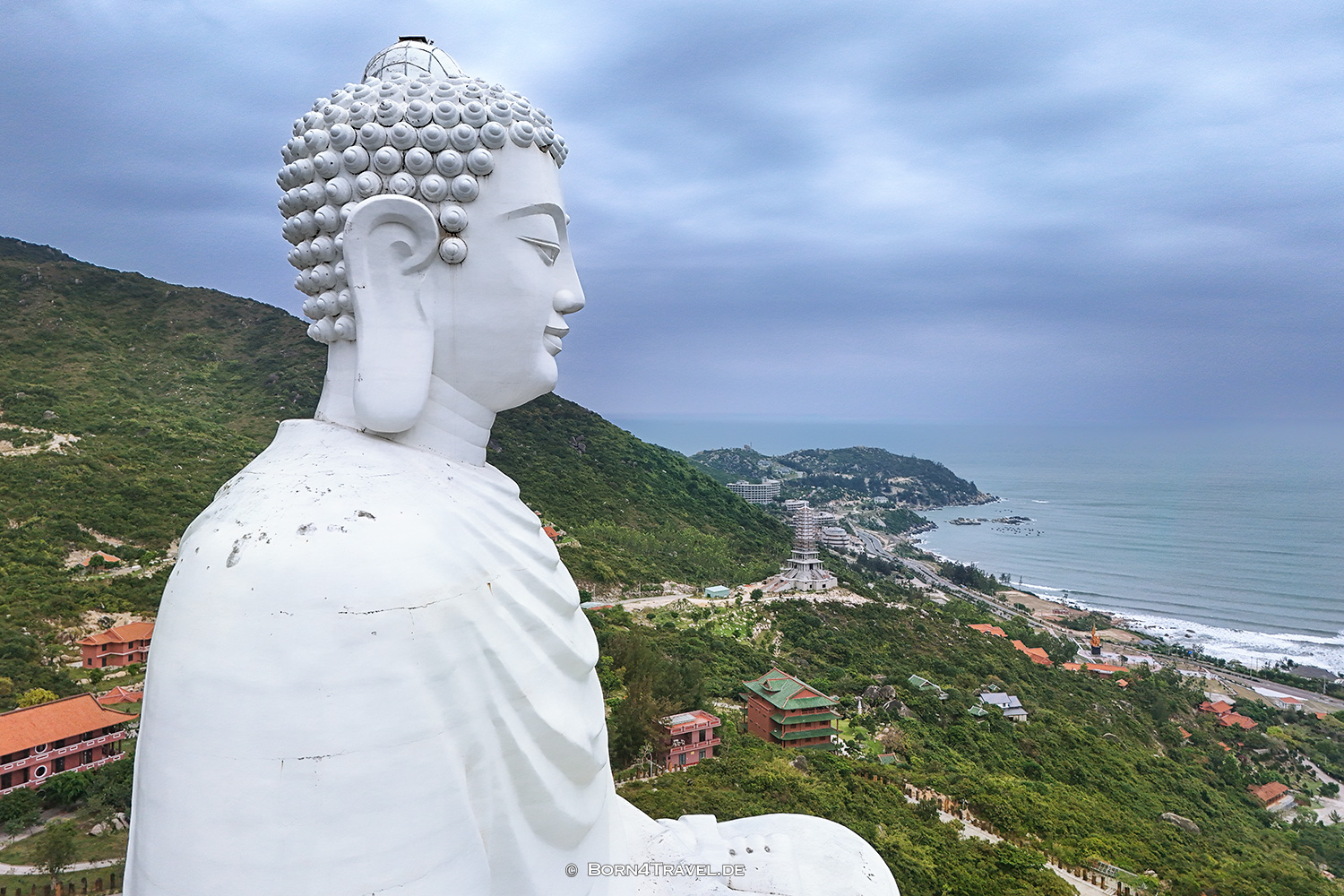 Buddha Statue of Thien Hung Zen Quy Nhơn,Vietnam2025,born4travel.de Buddha Statue of Thien Hung Zen Quy Nhơn,Vietnam2025,born4travel.de