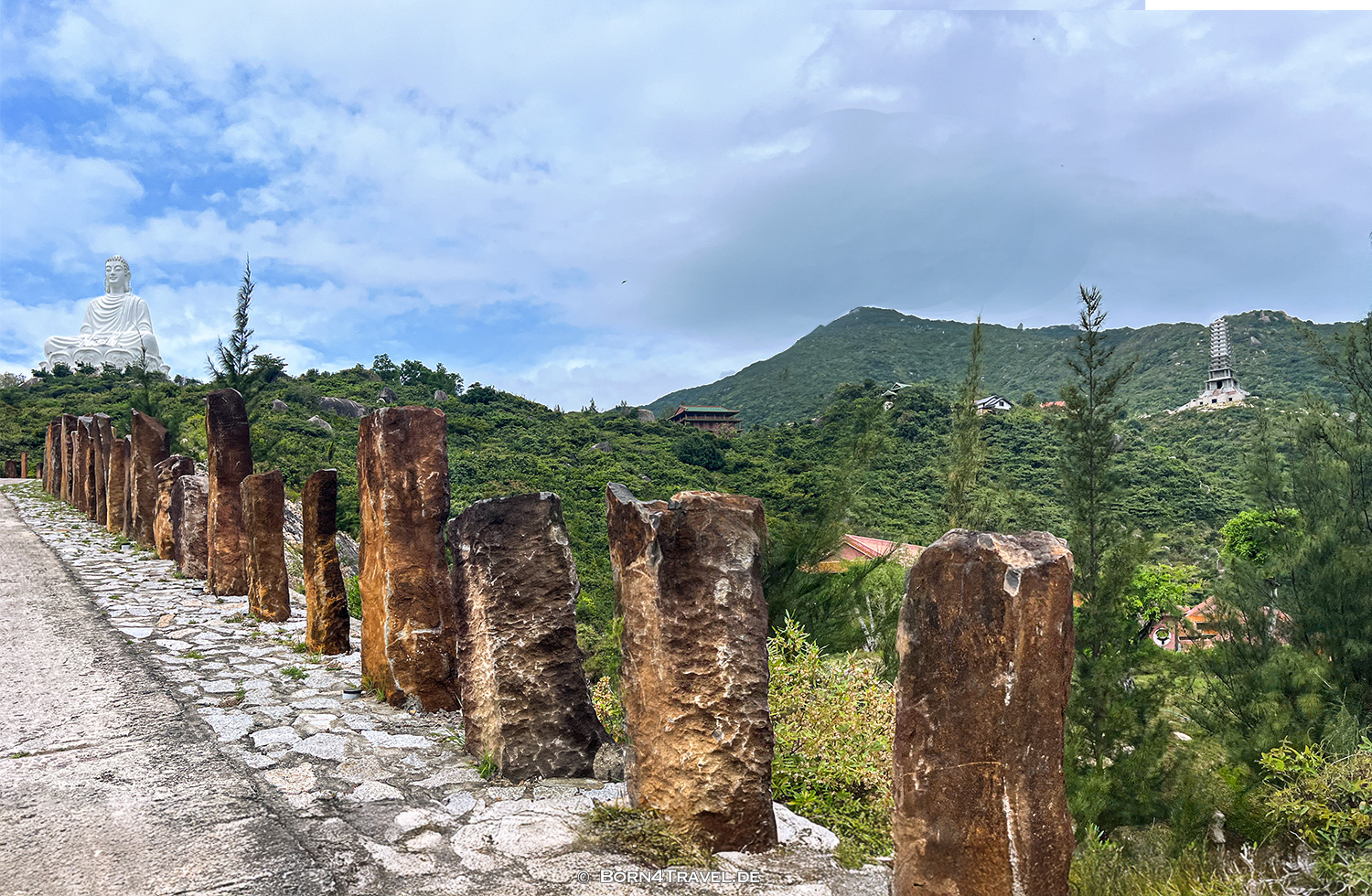 Buddha Statue of Thien Hung Zen Quy Nhơn,Vietnam2025,born4travel.de Buddha Statue of Thien Hung Zen Quy Nhơn,Vietnam2025,born4travel.de